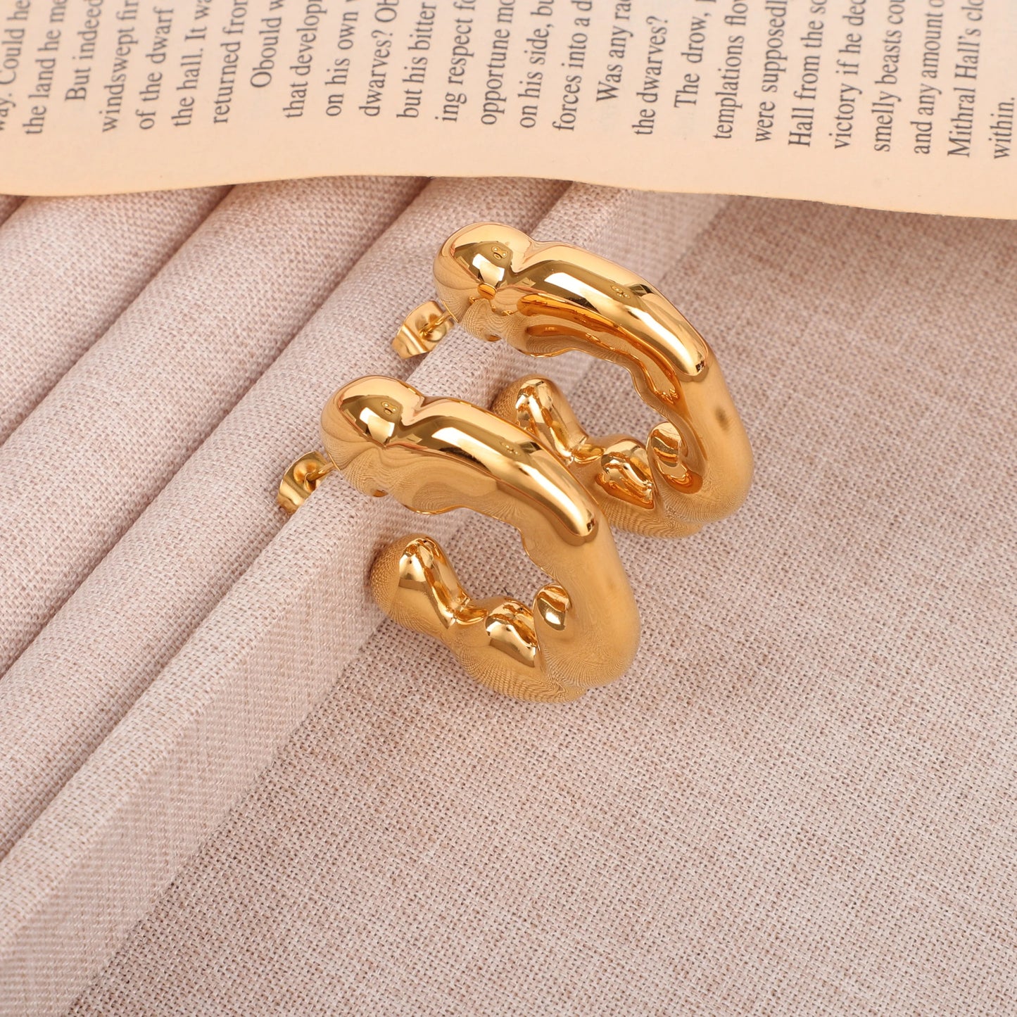 Stylish Irregular Chunky C-Shaped Hoop Earrings 18K Gold Plated Stainless Steel Jewelry for Women