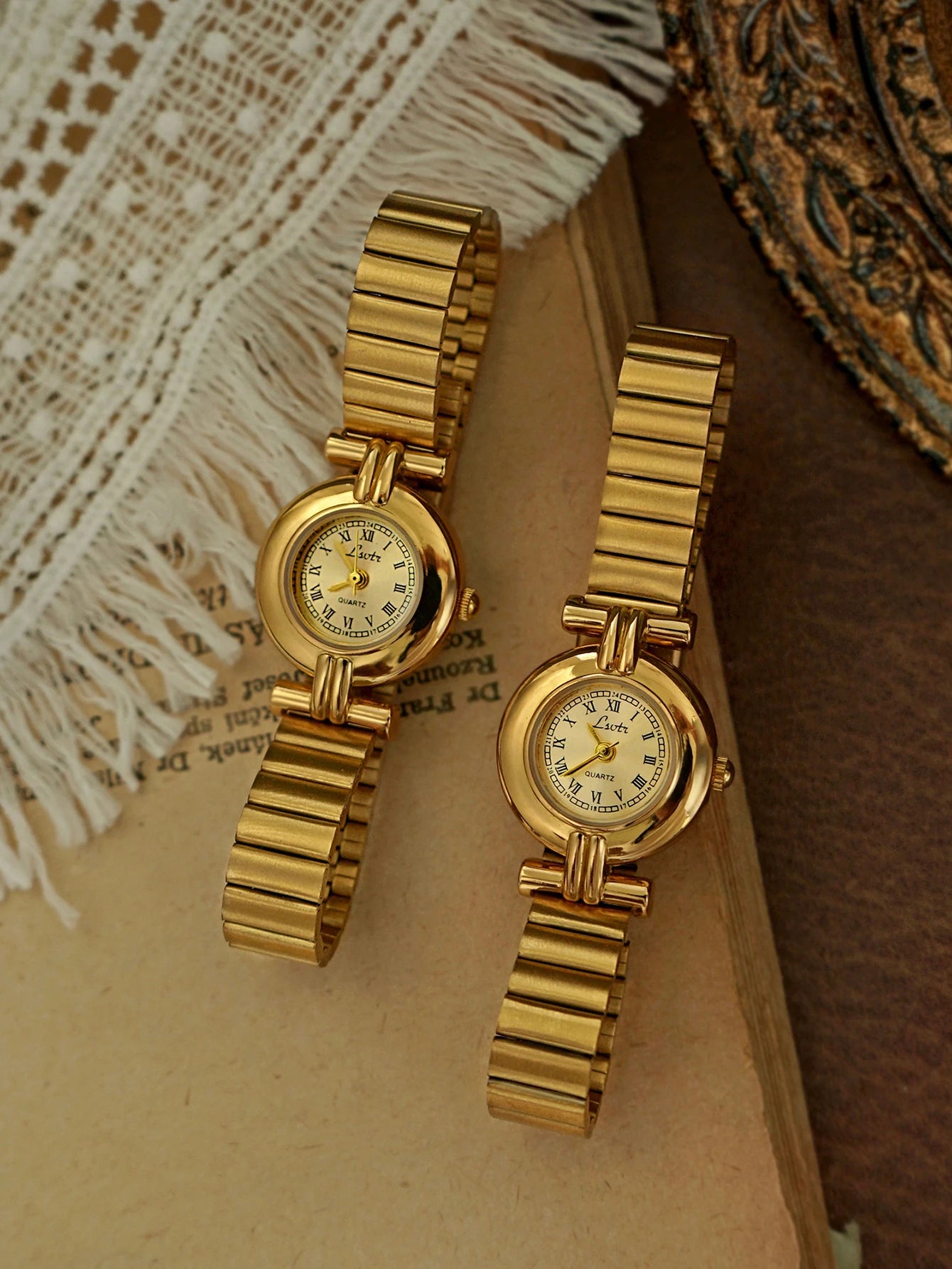 1 Piece of French Retro Gold Small Dial Women'S Watch, Fashionable, Elegant, Exquisite, Compact Waterproof Quartz Watch, Suitable for Daily Wear, Dinner and Other Occasions, Decorative Wrist Roman Scale Dial Women'S Watch